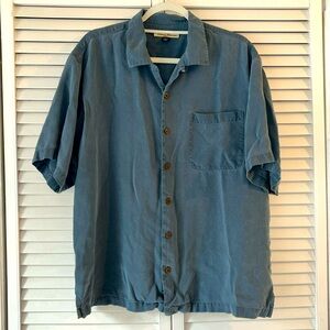 Tommy Bahama 100% silk button up short sleeve shirt